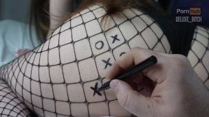  lost her pussy in tic-tac-toe. Cum inside – Deluxe_Bitch